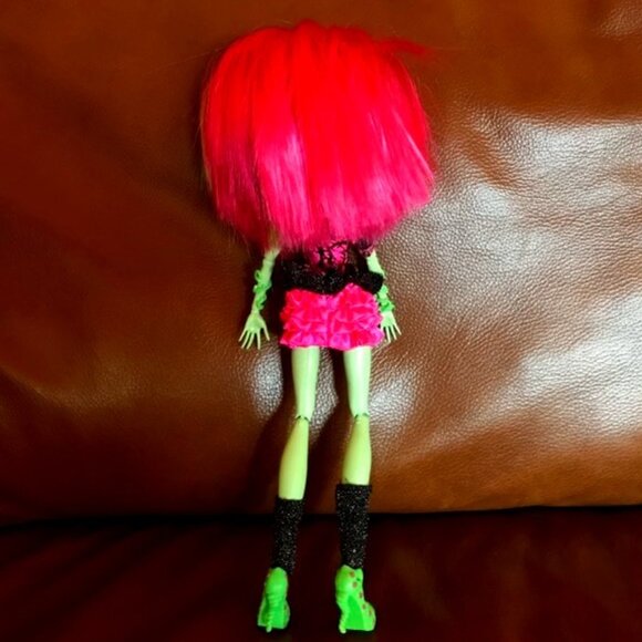 Monster High Doll Venus McFlytrap - Picture 3 of 15